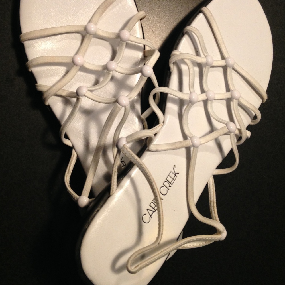 Cabin Creek Women's White Strappy Sandals 9m